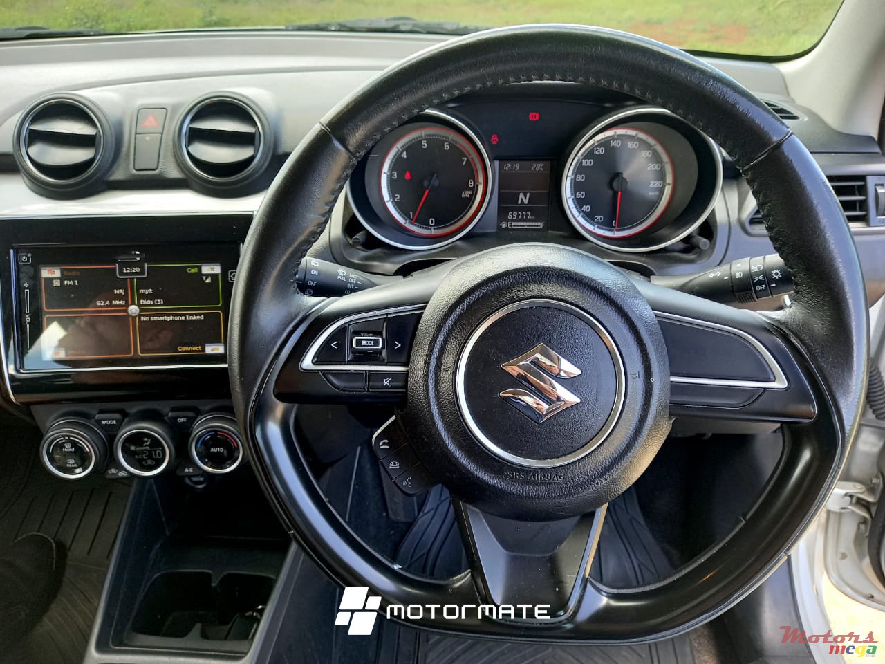 2021' Suzuki Swift GLX photo #6