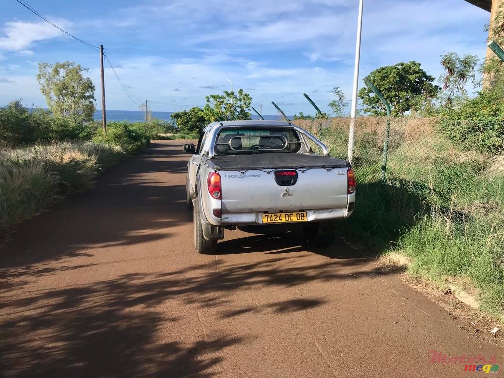 2008' Mitsubishi L 200 photo #6