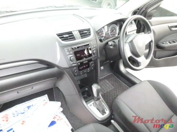 2010' Suzuki Swift Sport photo #4