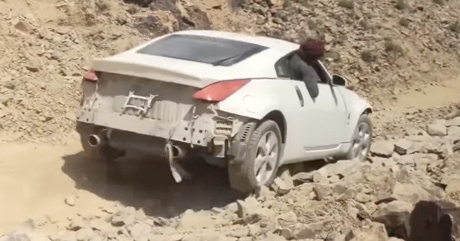 Une 350Z à l’épreuve des rochers