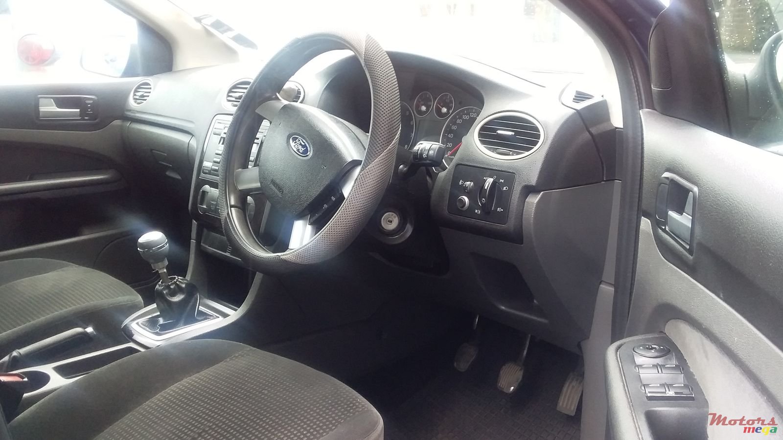 2006' Ford Focus Focs photo #3