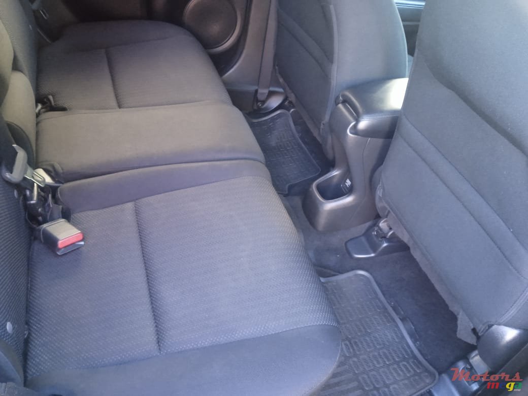 2008' Toyota Hilux photo #5