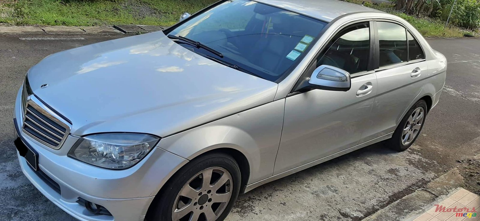 2008' Mercedes-Benz C-Class photo #4