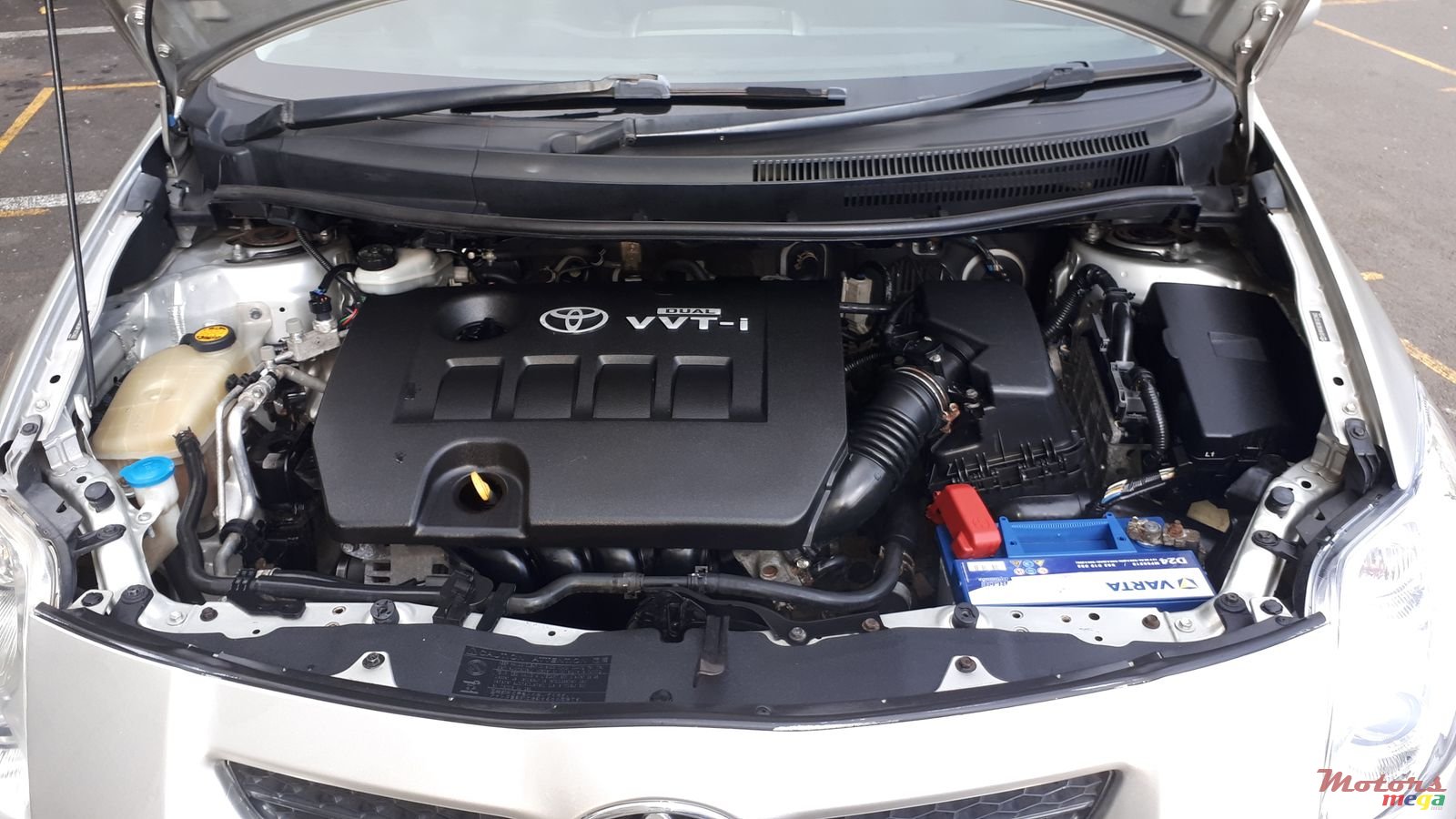 2008' Toyota Auris photo #7