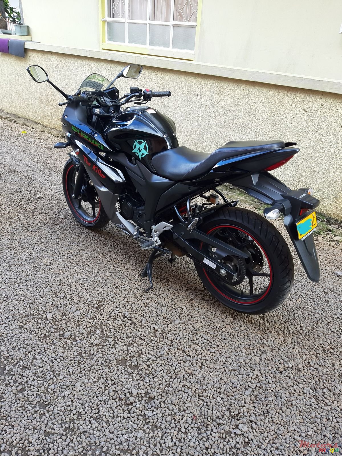 2017' Suzuki Gixxer photo #4