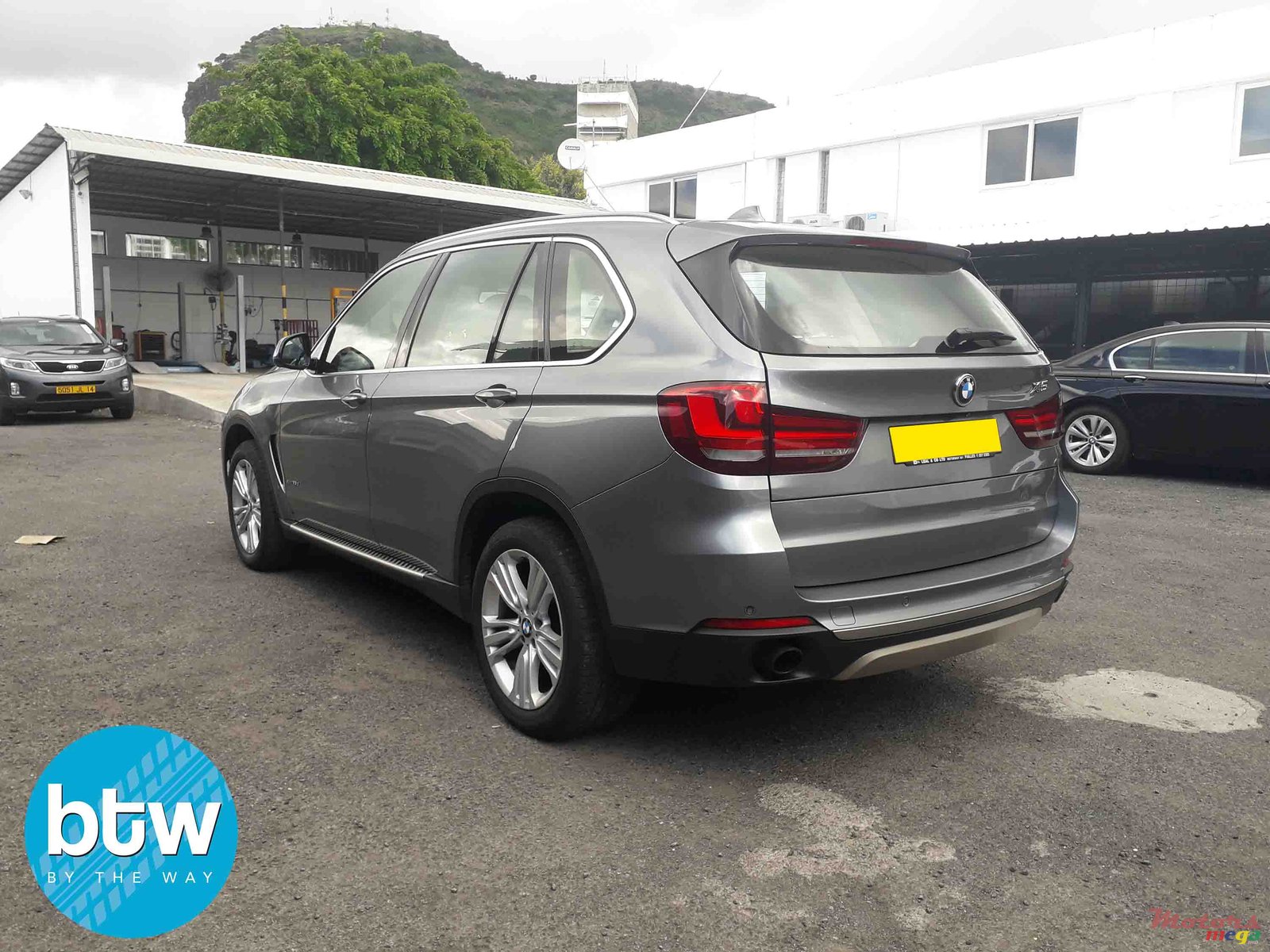 2015' BMW X5 xDRIVE 25D photo #2
