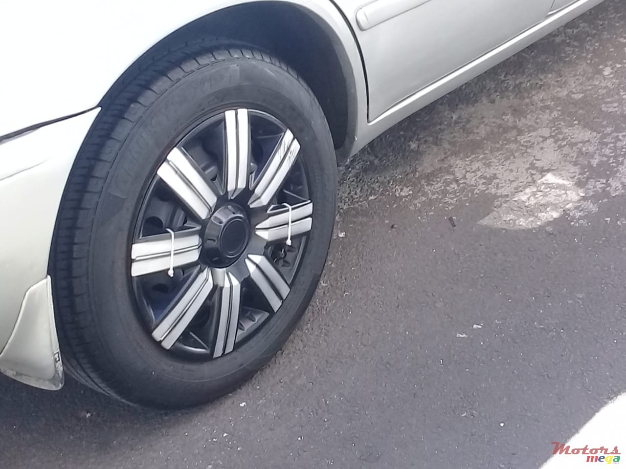 1999' Toyota Corolla EE 111 AUTOMATIC photo #2