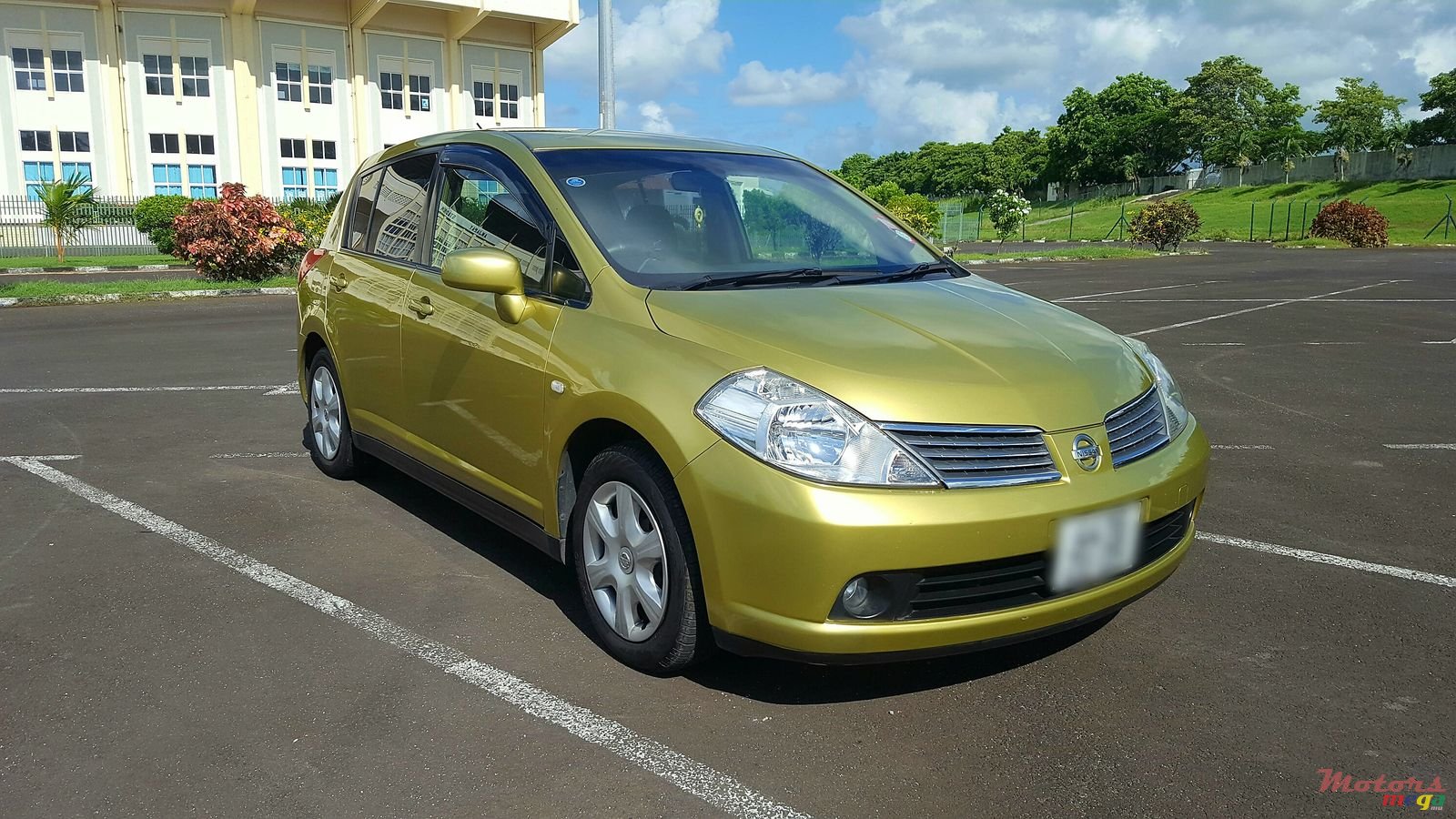 2005' Nissan Tiida photo #4