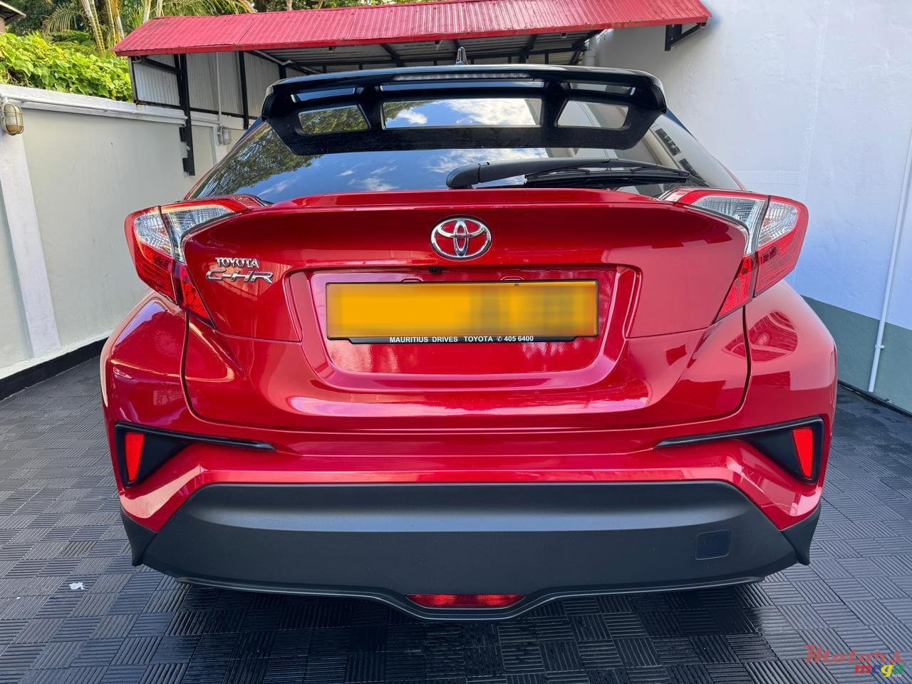 2020' Toyota C-HR photo #6