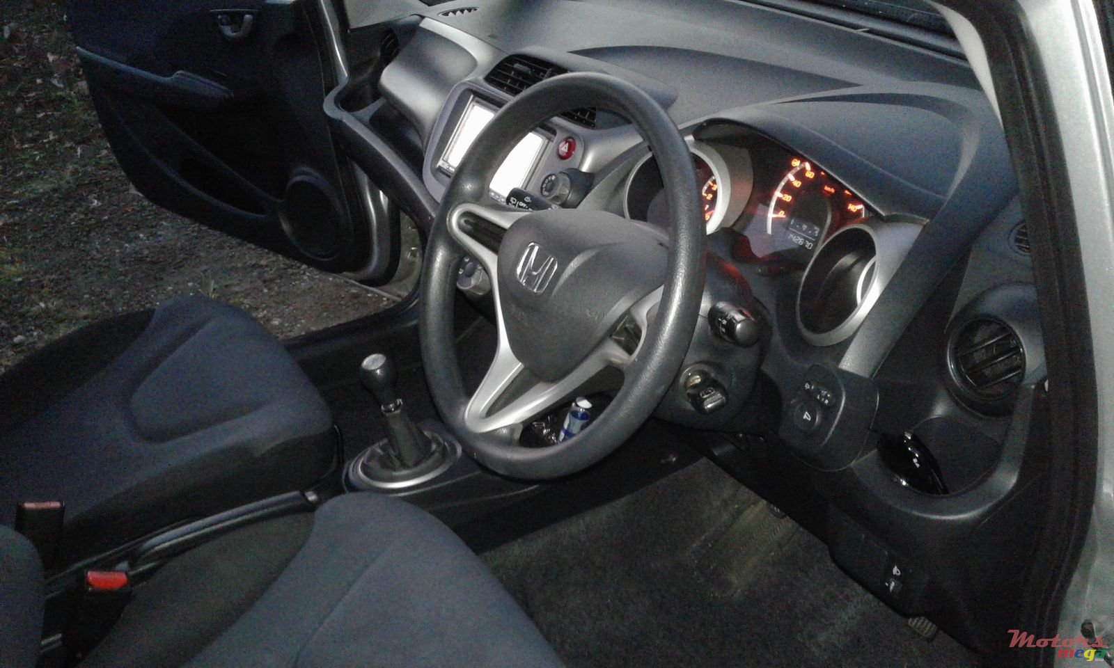 2010' Honda Fit photo #2