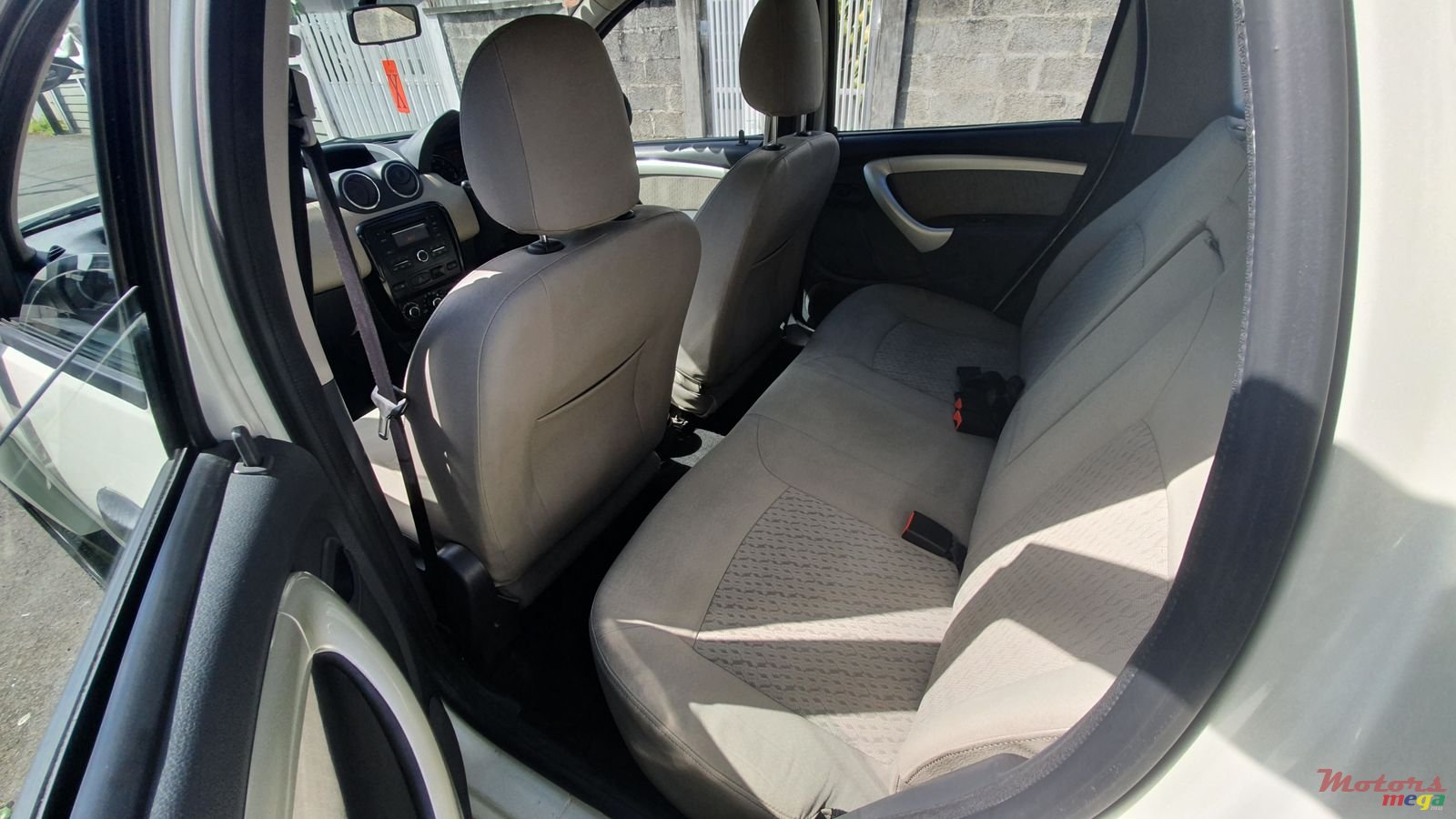 2015' Renault Duster photo #6