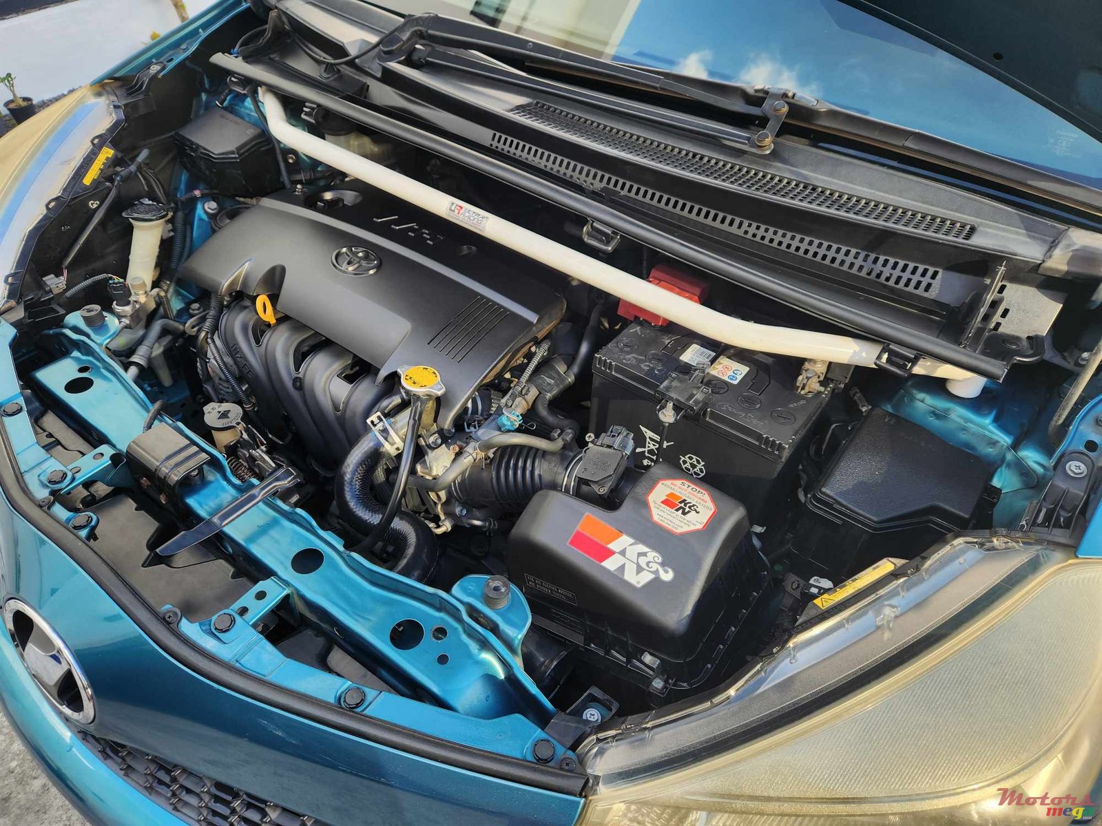 2011' Toyota Vitz SPORT RS photo #6