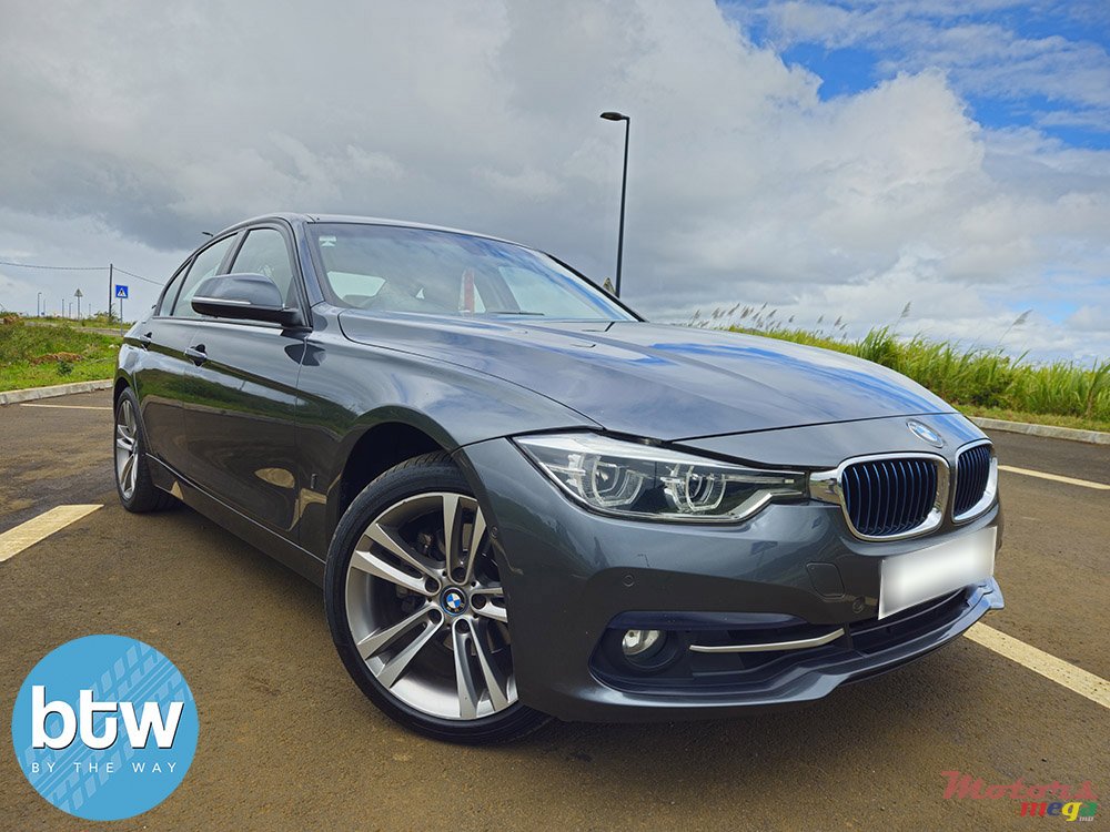 2017' BMW 330 330e photo #1