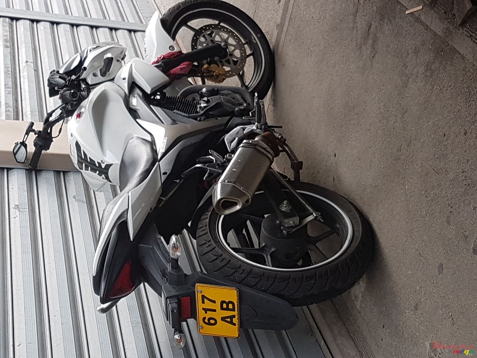 2016' Suzuki photo #1