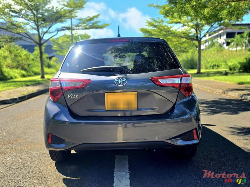 2019' Toyota Vitz photo #3