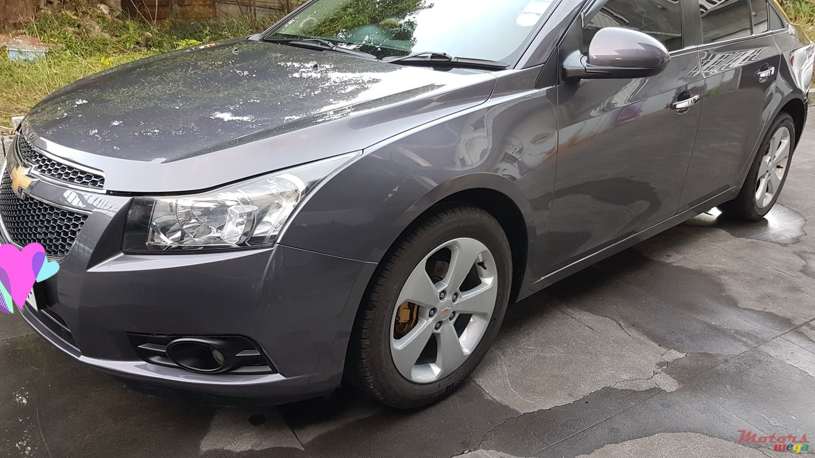 2011' Chevrolet Cruze photo #2