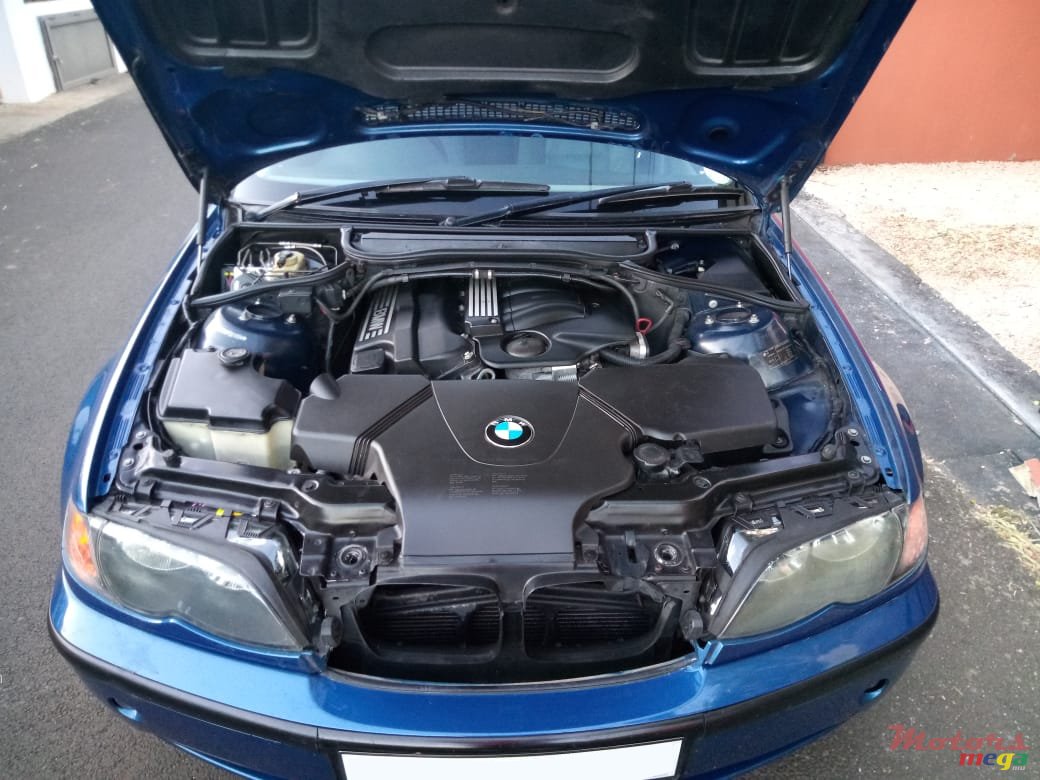 2002' BMW 3 Series E46 2000-2005 photo #3