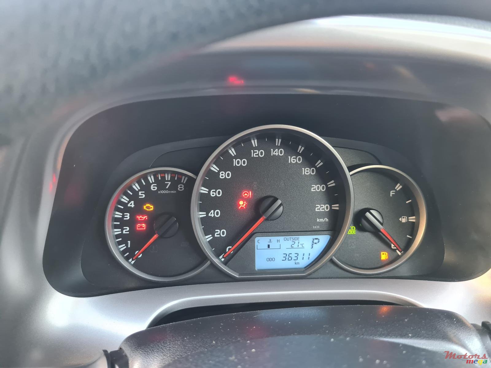 2017' Toyota RAV4 Automatic photo #5