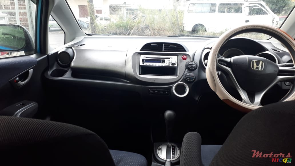 2008' Honda Fit photo #4