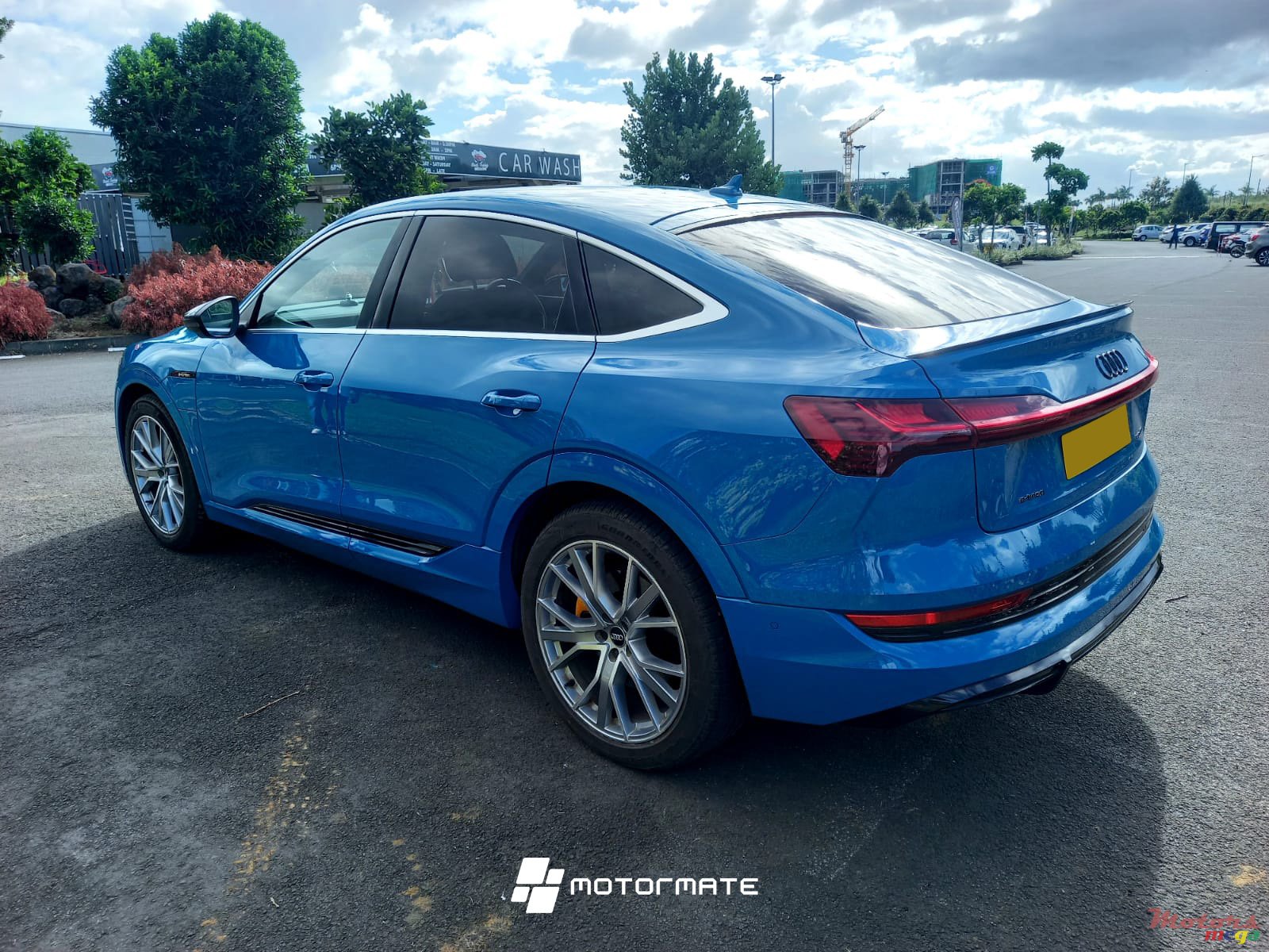 2020' Audi e-tron S55 photo #3