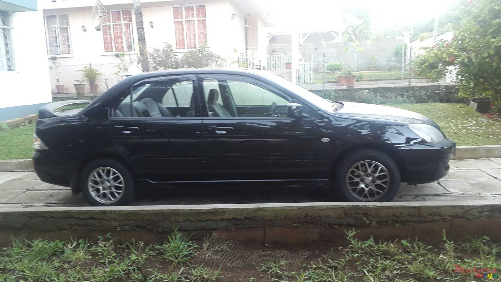 2007' Mitsubishi Lancer Glx photo #1