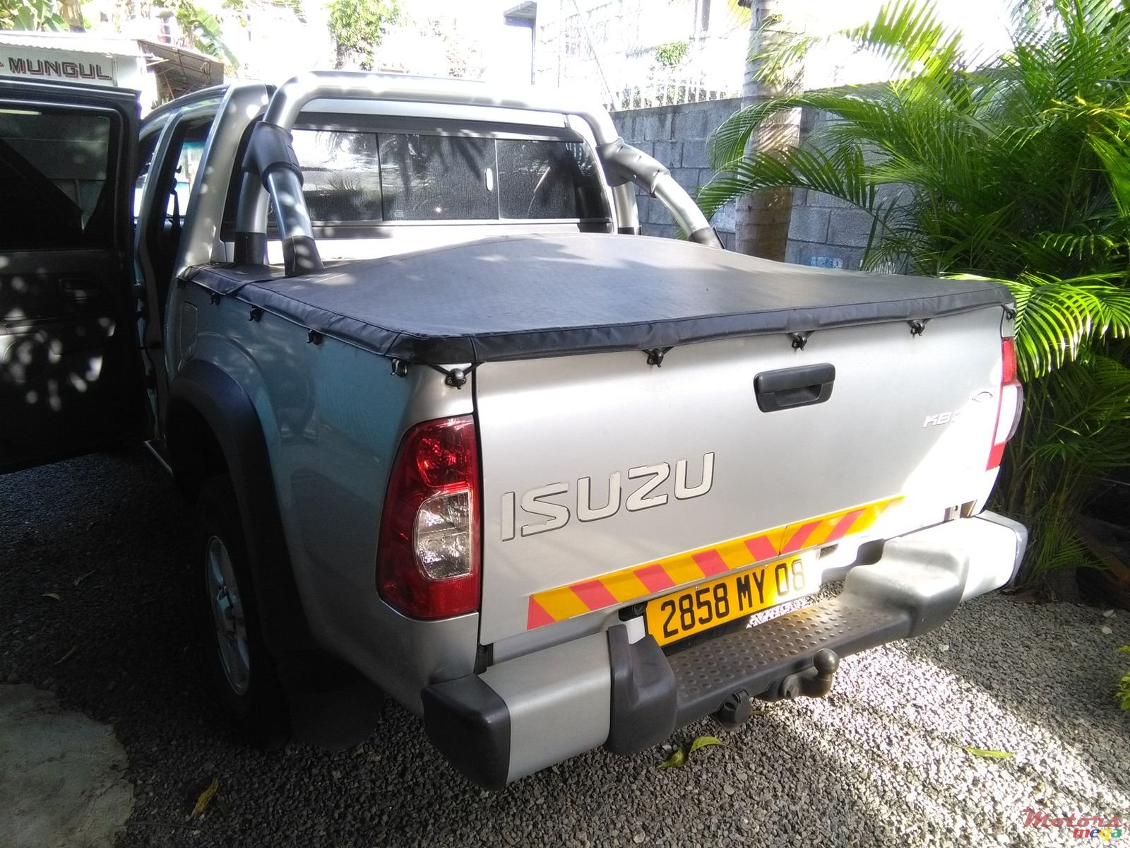 2008' Isuzu KB250 photo #3