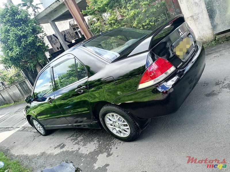 2008' Mitsubishi Lancer photo #4