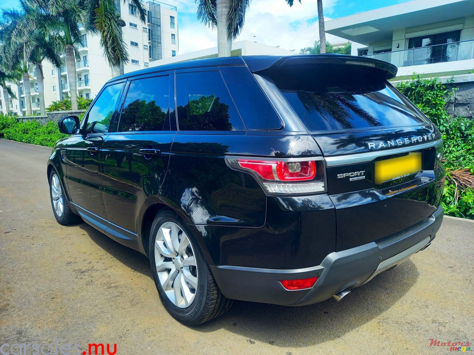 2017' Land Rover Range Rover Sport SE SDV6 3.0 Diesel photo #4