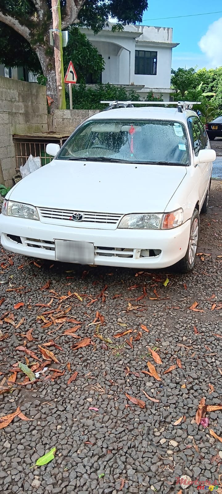 1997' Toyota Corolla Touring photo #2