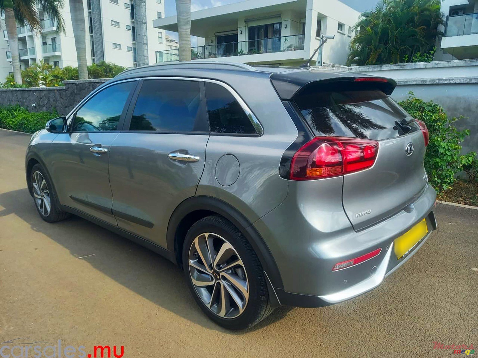 2019' Kia Niro 1.6 HEV photo #3