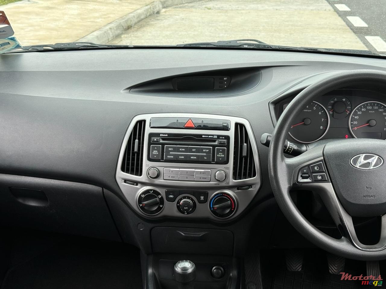 2014' Hyundai i20 photo #7