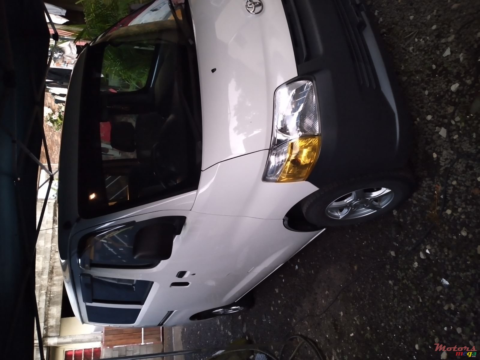 2016' Toyota photo #1