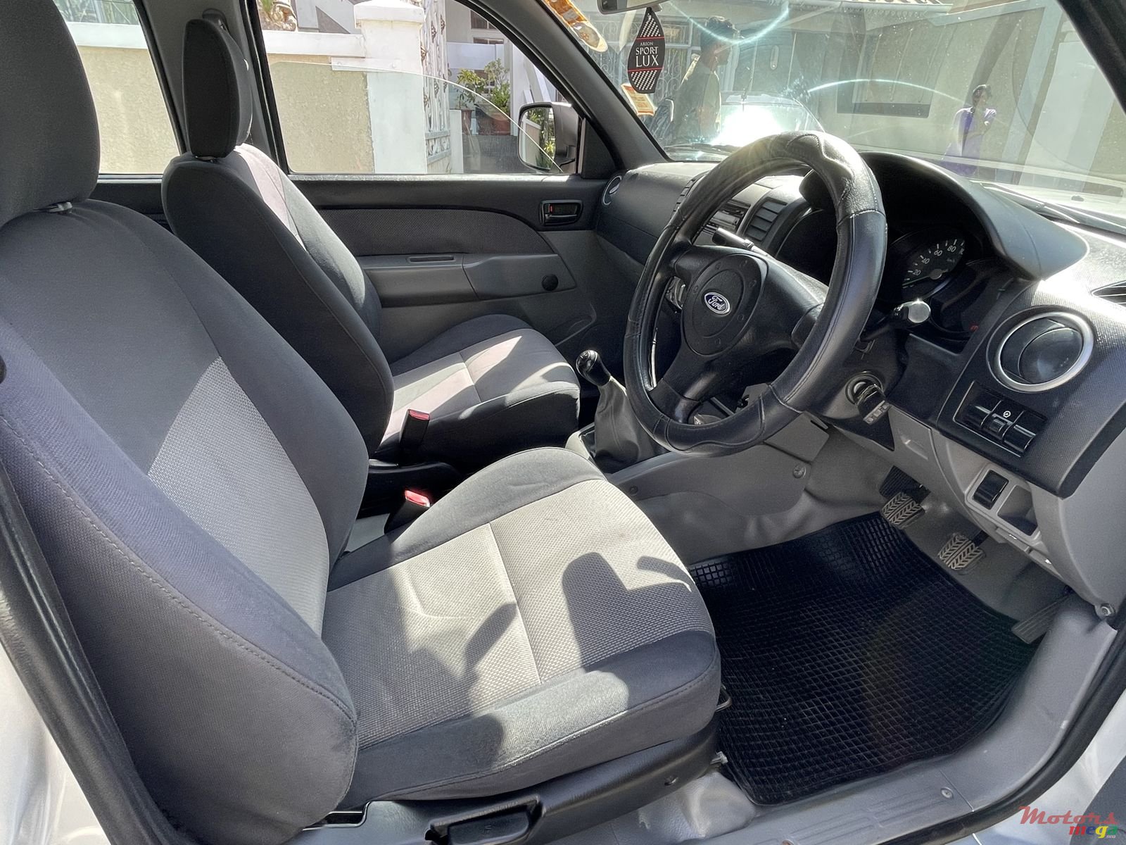 2009' Ford Ranger 2x4 Hitrail photo #5