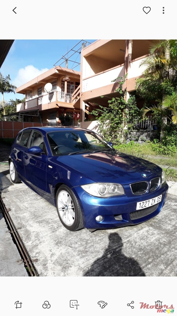 2009' BMW 1 Series photo #2