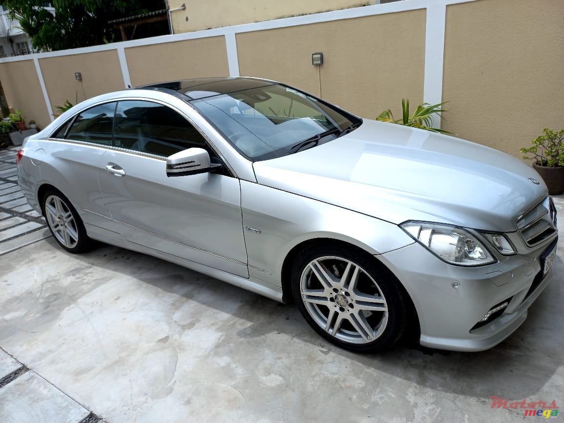 2012' Mercedes-Benz E-Class AMG pack photo #5