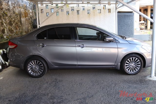 2018' Suzuki Baleno photo #2