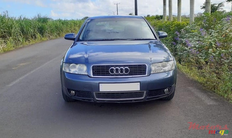 2002' Audi A4 photo #2