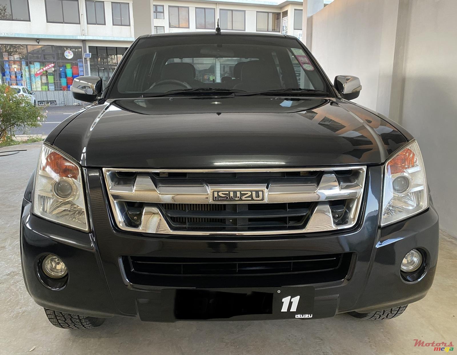 2011' Isuzu D-Max photo #1