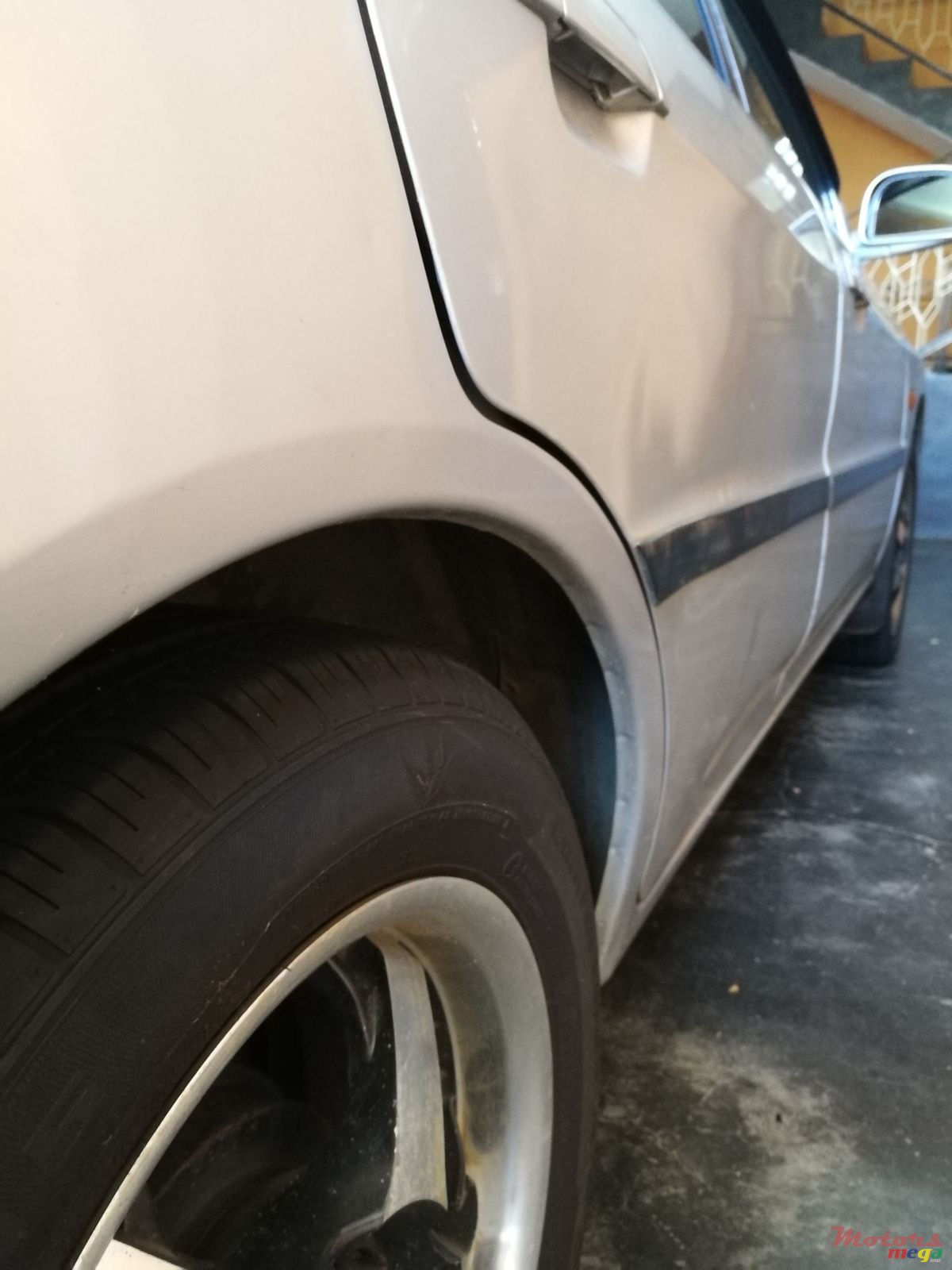 2000' Mitsubishi Lancer photo #3