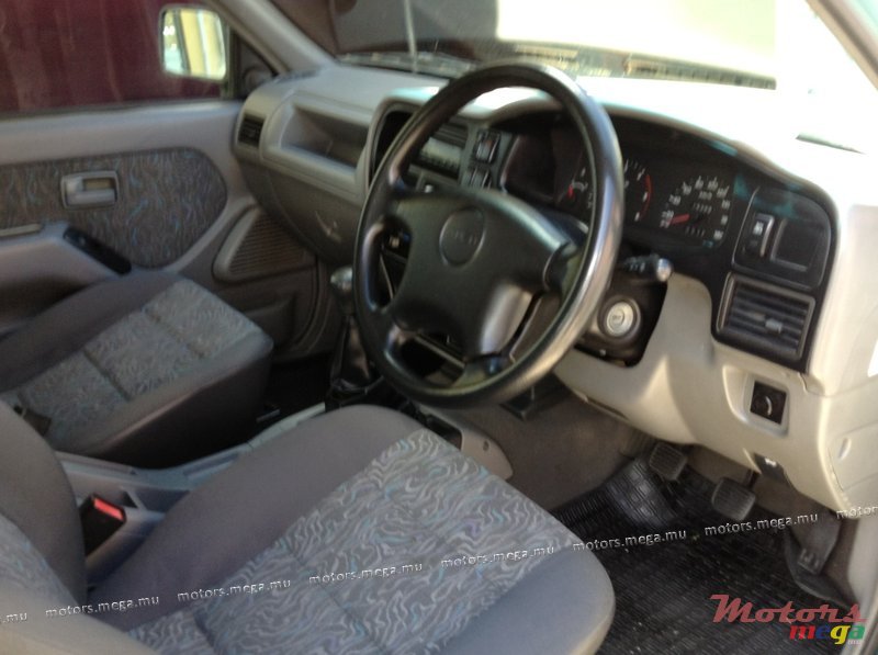 2004' Isuzu KB Series KB250 photo #4