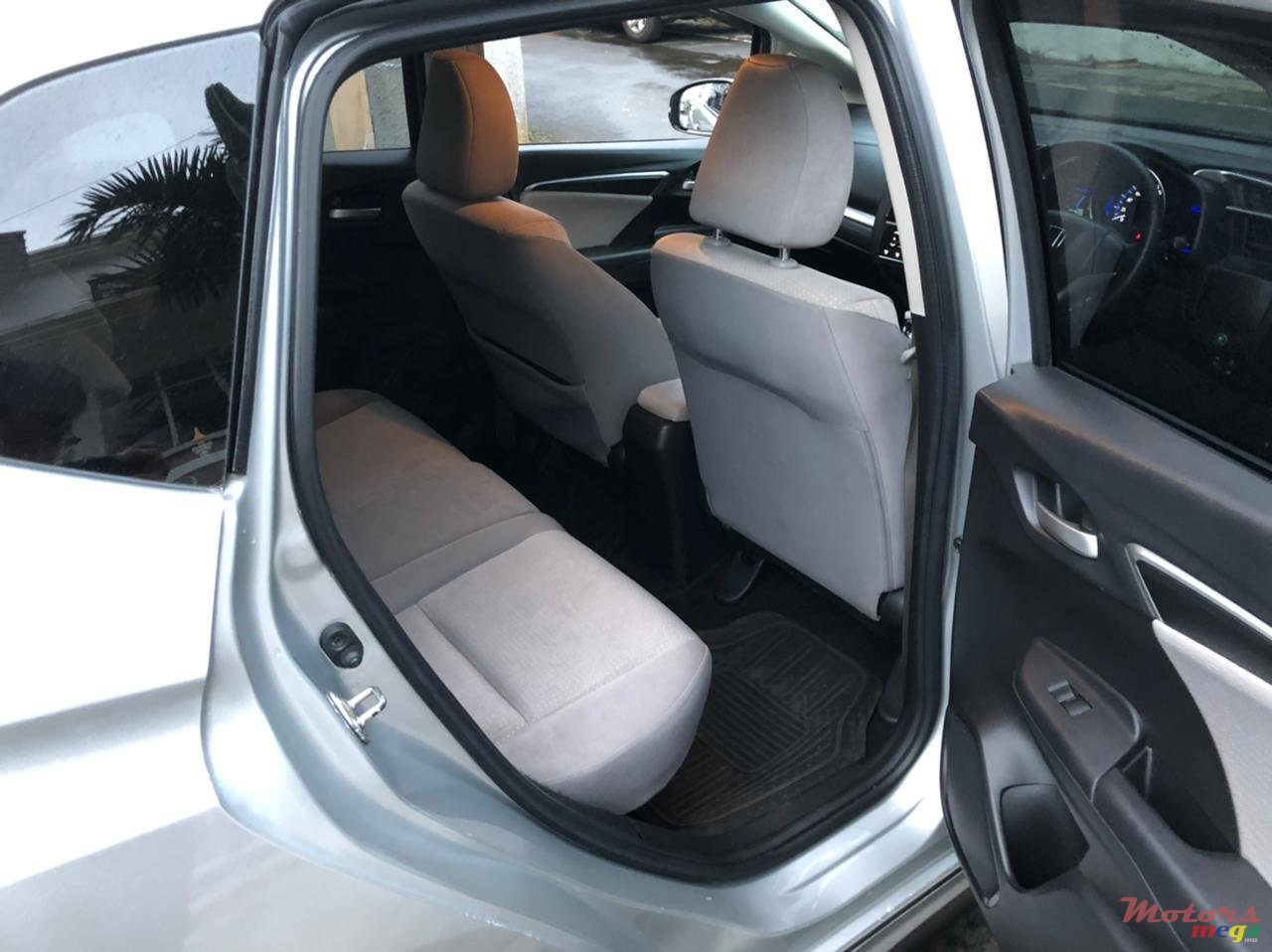 2014' Honda Fit hybrid photo #5