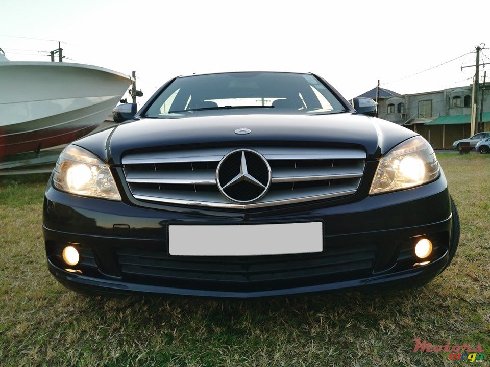 2008' Mercedes-Benz C-Class Kompressor photo #1