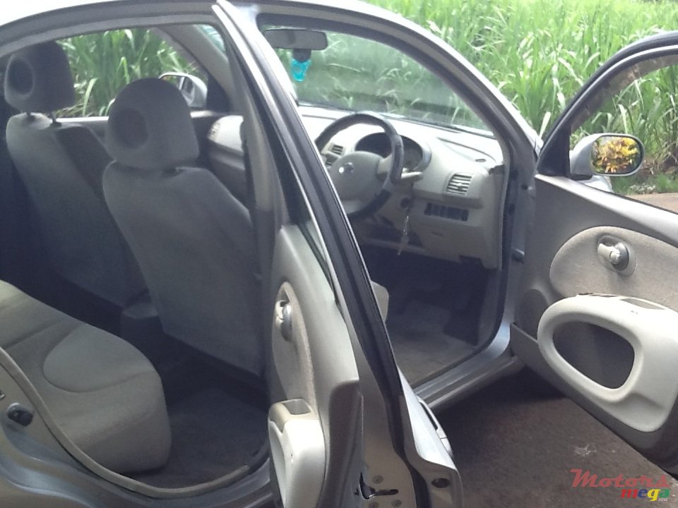 2006' Nissan photo #5