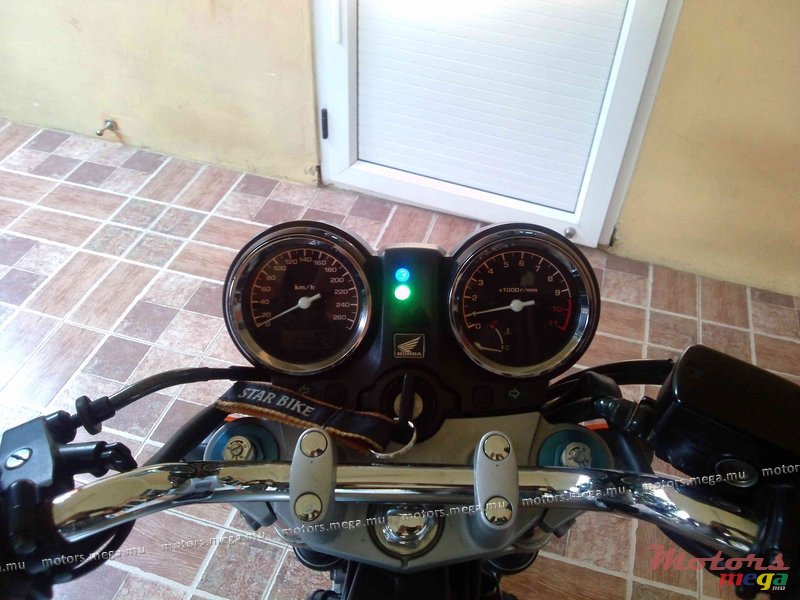 2006' Honda Hornet 900 photo #6