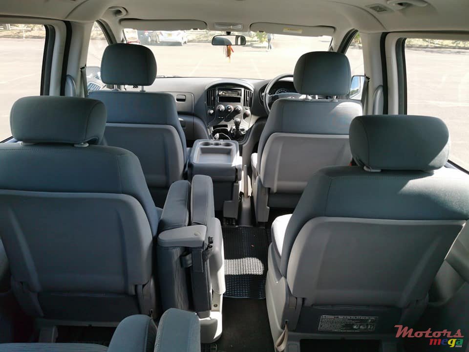 2016' Hyundai H-1 photo #7