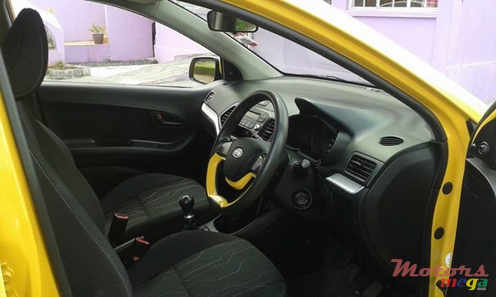 2012' Kia Picanto photo #7