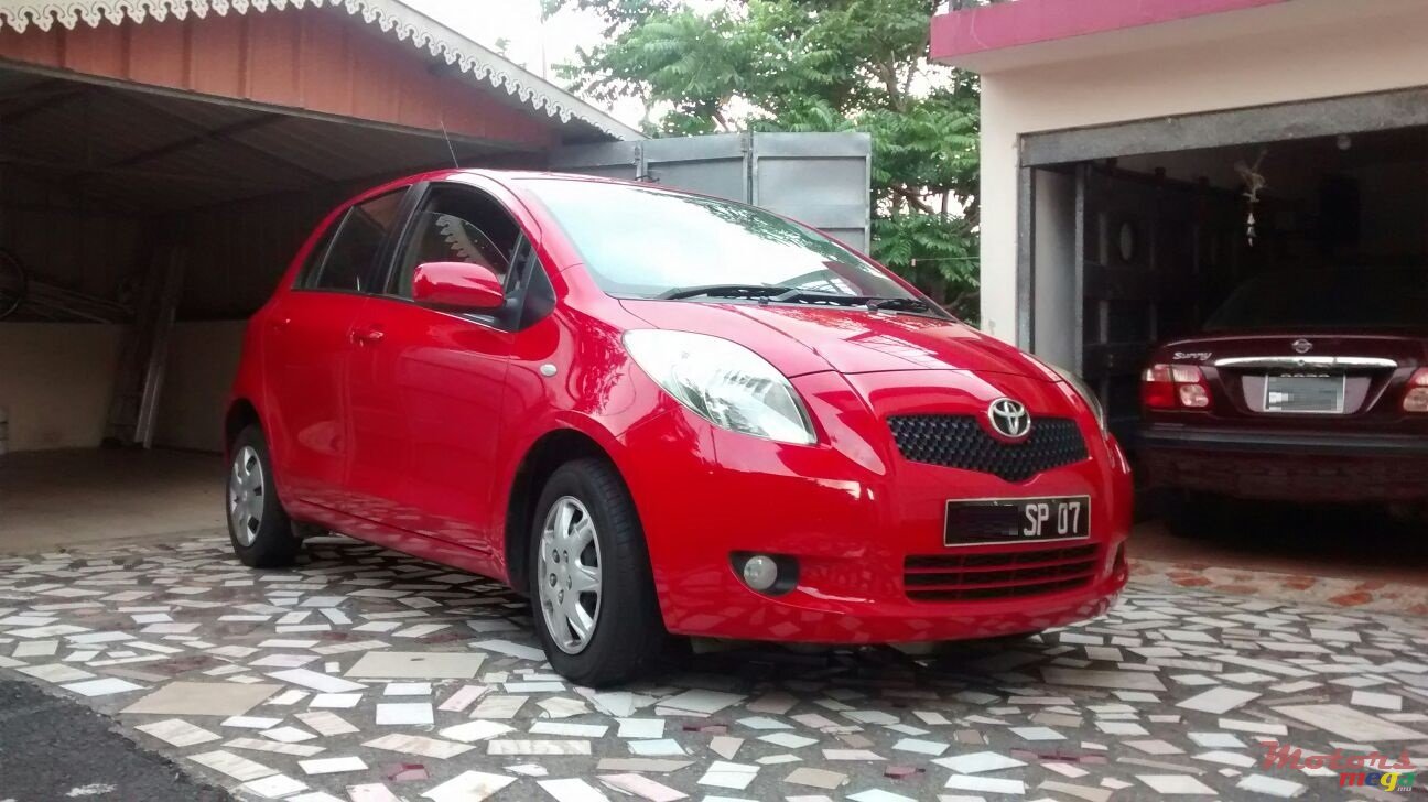 2007' Toyota Yaris photo #5