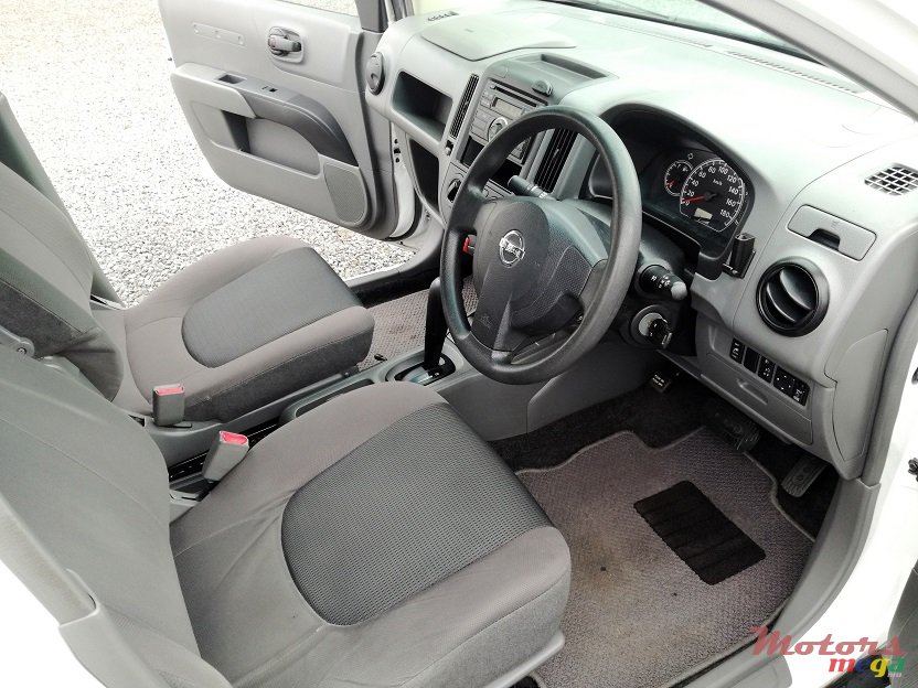 2012' Nissan Wingroad AD-Type Auto 1.5L JAPAN photo #3