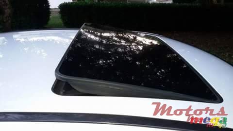 2001' Mercedes-Benz photo #4