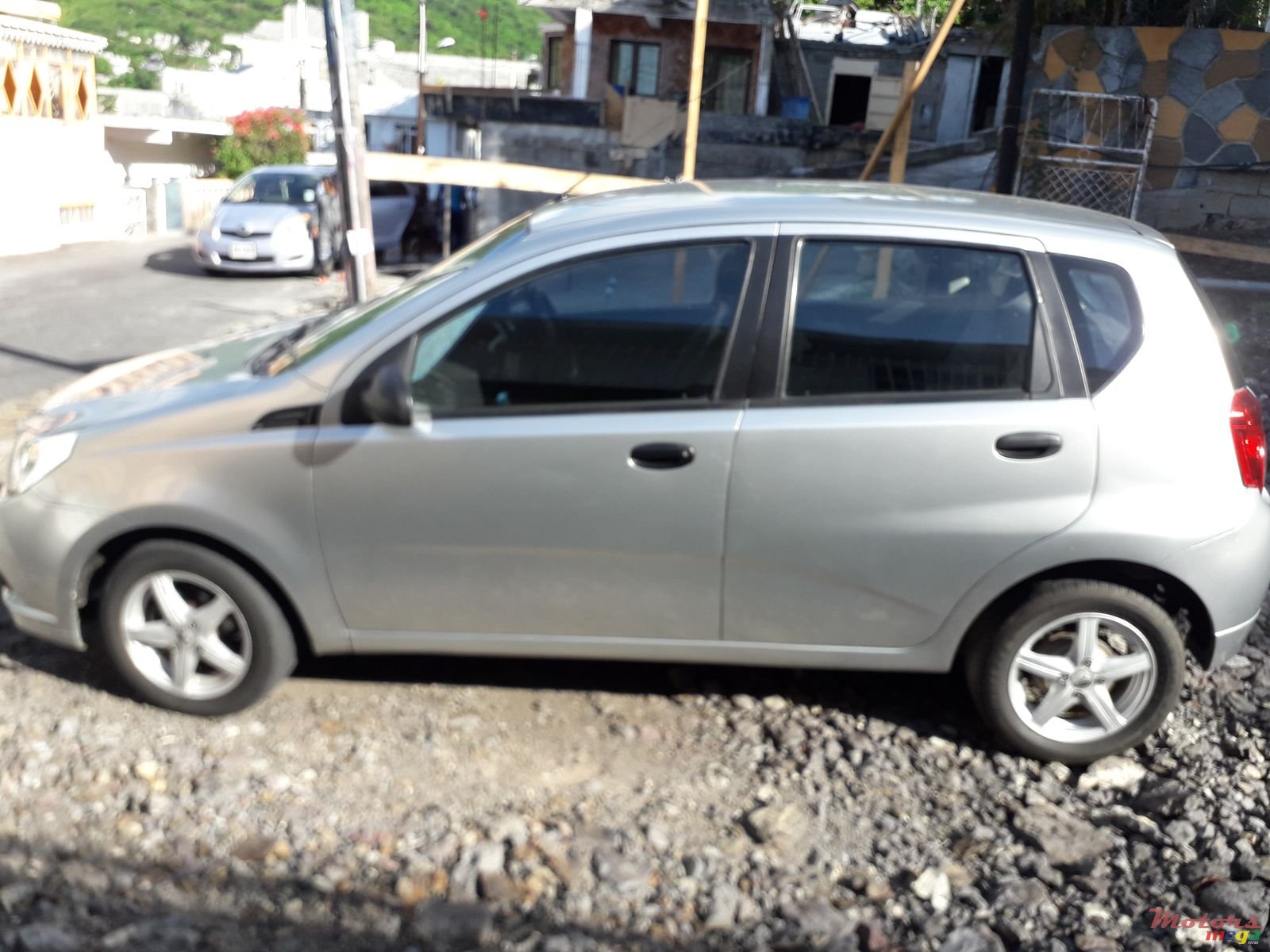 2009' Chevrolet Aveo photo #2